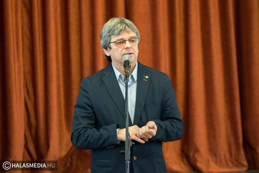 Rangos honvédelmi elismerés Molnár Nándornak