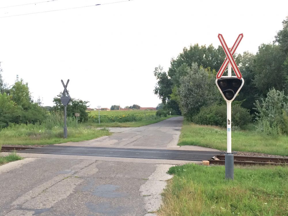 Óvatosan a vasúti átjárónál!