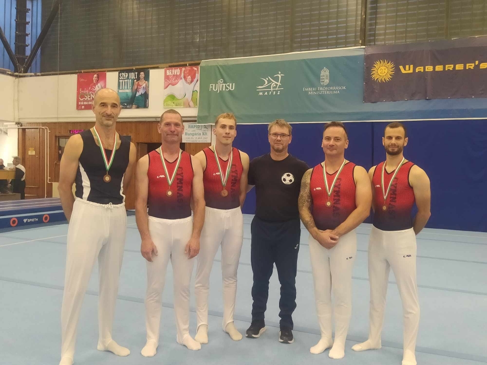 Fiúk, ezt megint odatettétek!