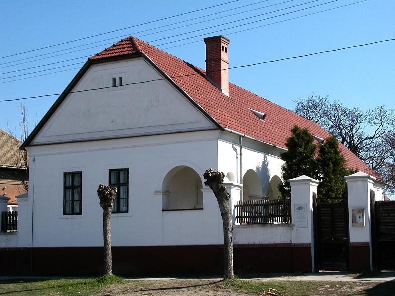 Mit kell tenniük idén a civileknek?