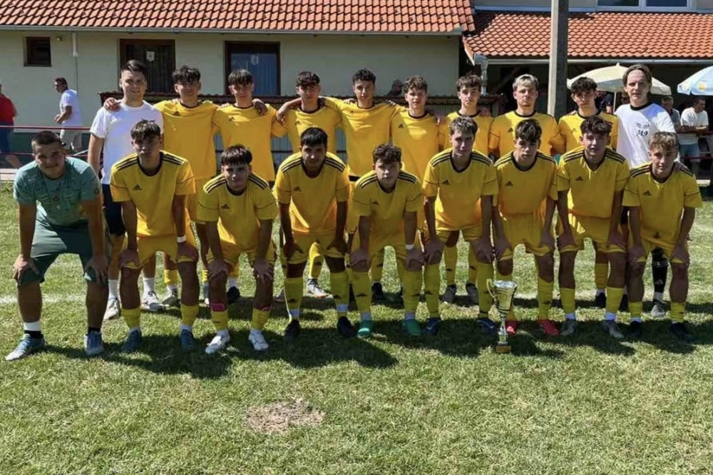 A hiányzó 9-es: focival emlékeztek Andróczki Mátéra