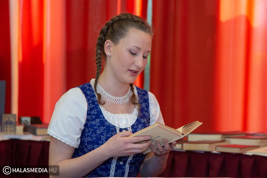 Prózafelolvasók az erdélyi irodalomért