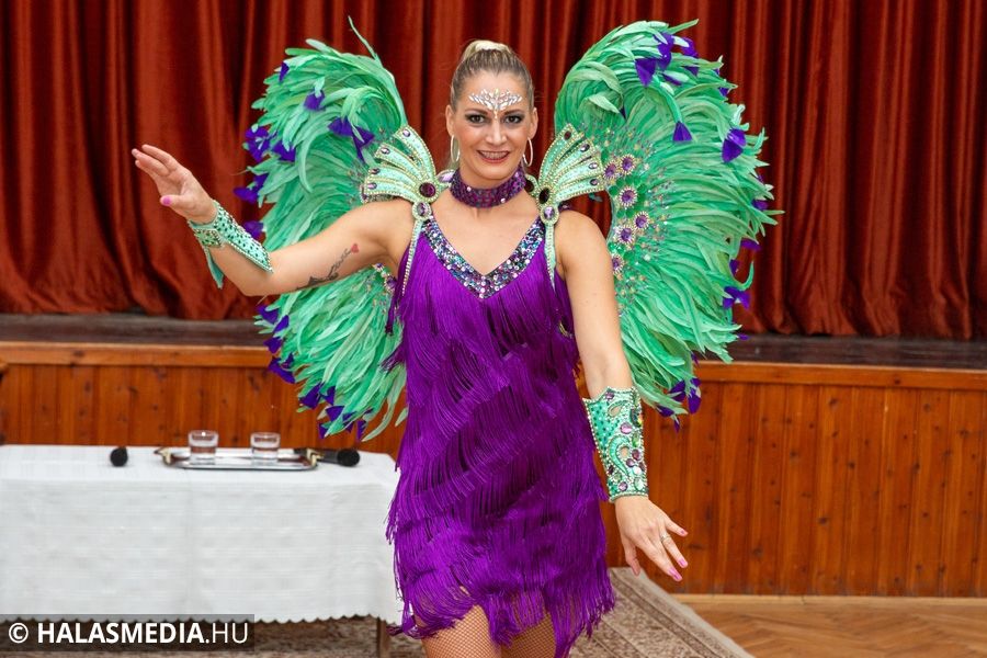 Dóri beszambázott a Forrás-Új Tükör Klubba (galéria)