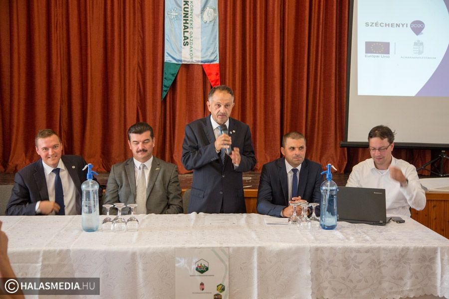 Gazdafórum sok hasznos információval