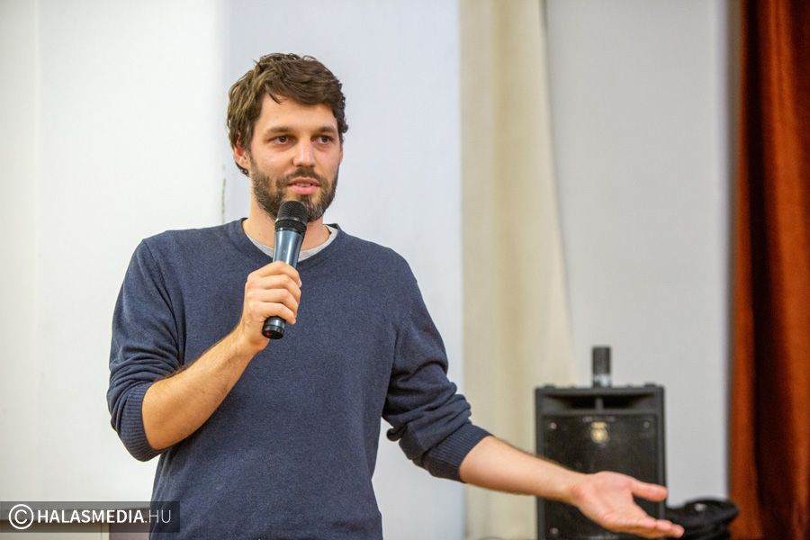 Kultúrakedvelő távközlési mérnök