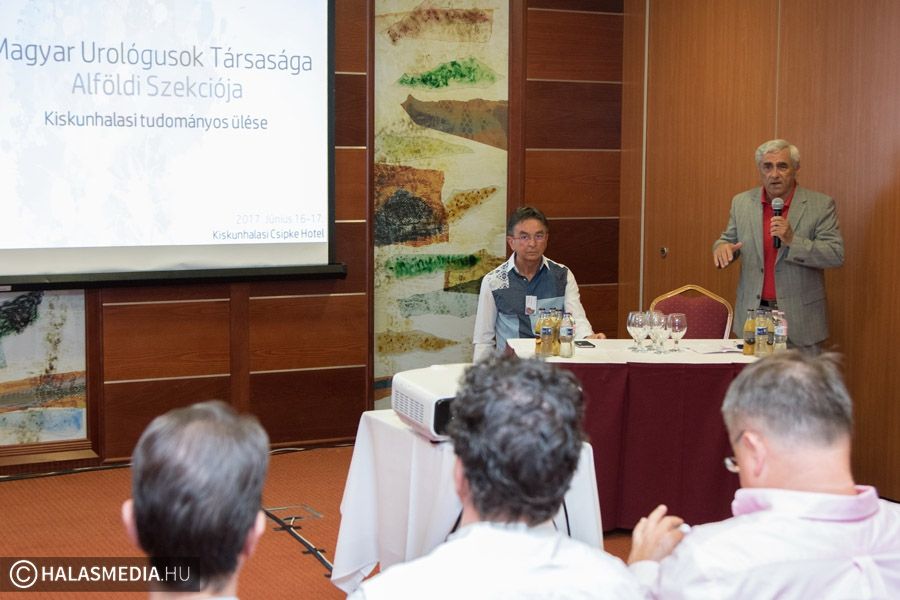 Az ország legkiválóbb urológusai Halason