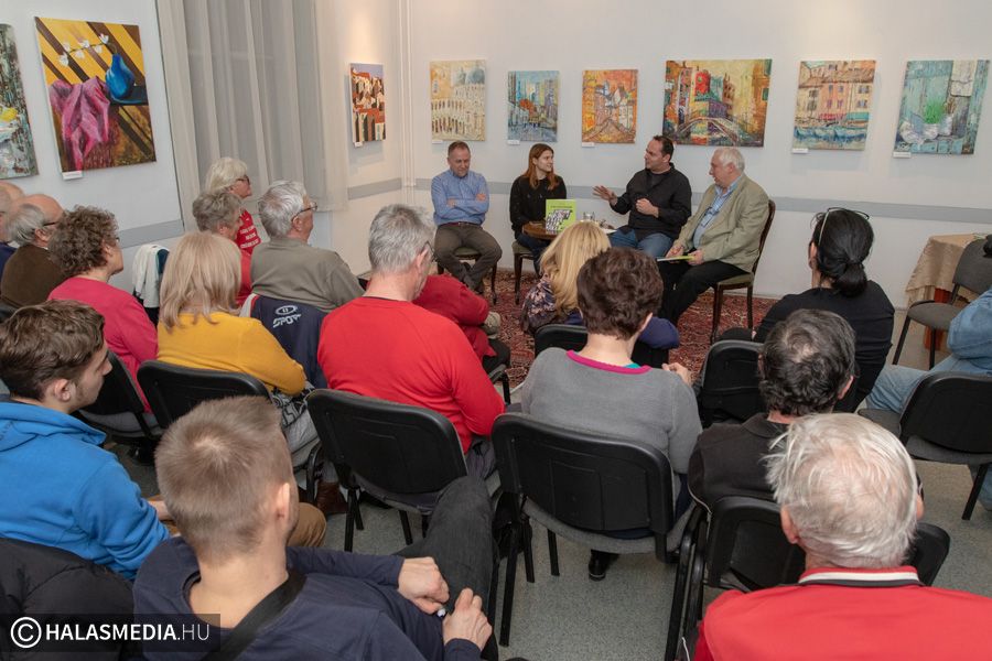 Könyvbemutató: A mi sporthőseink