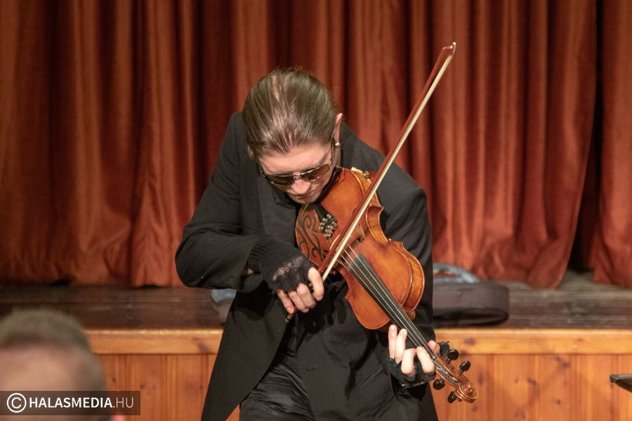Az utcától a színpadig (galéria)