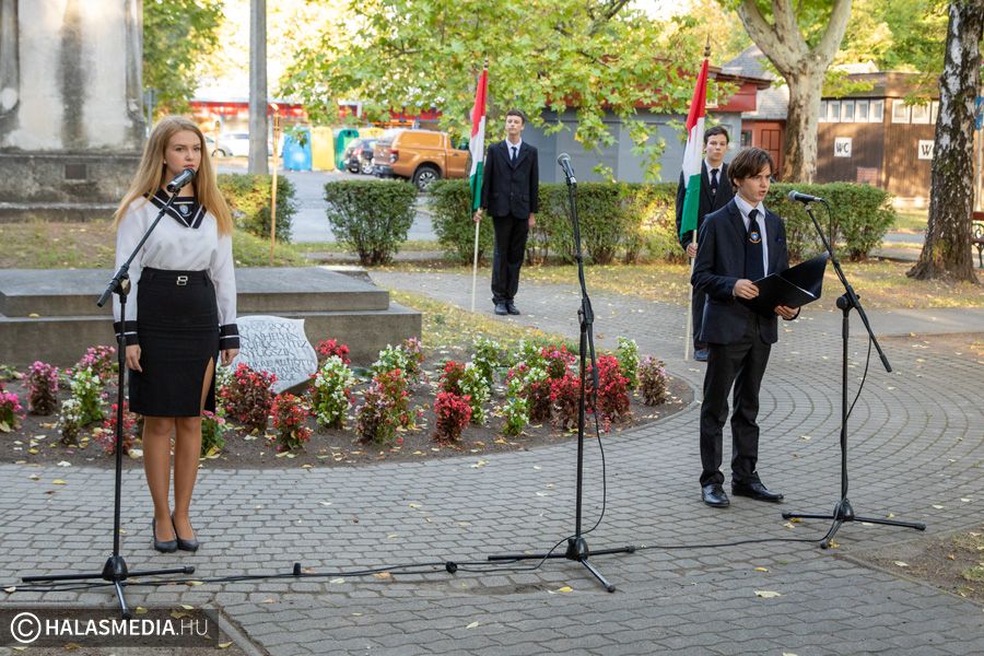 Tiszteletadás a kuruc szobornál (galéria)