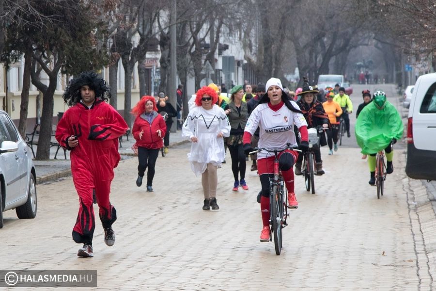 Farsangi futás, fánksütés szombaton