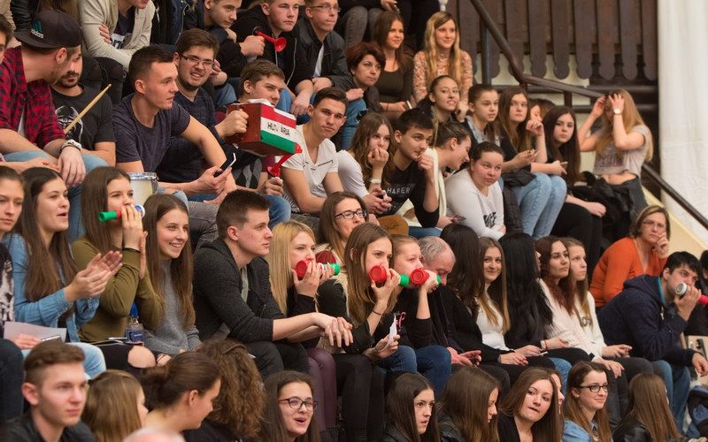 Tekós továbbjutás