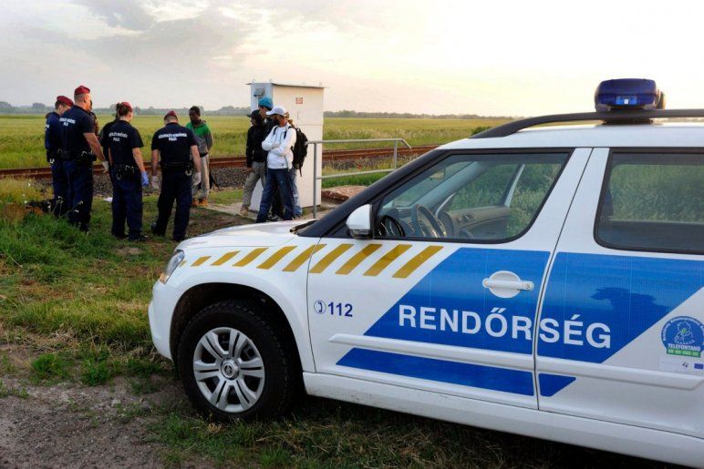 Mónikát embercsempészéssel gyanúsítják