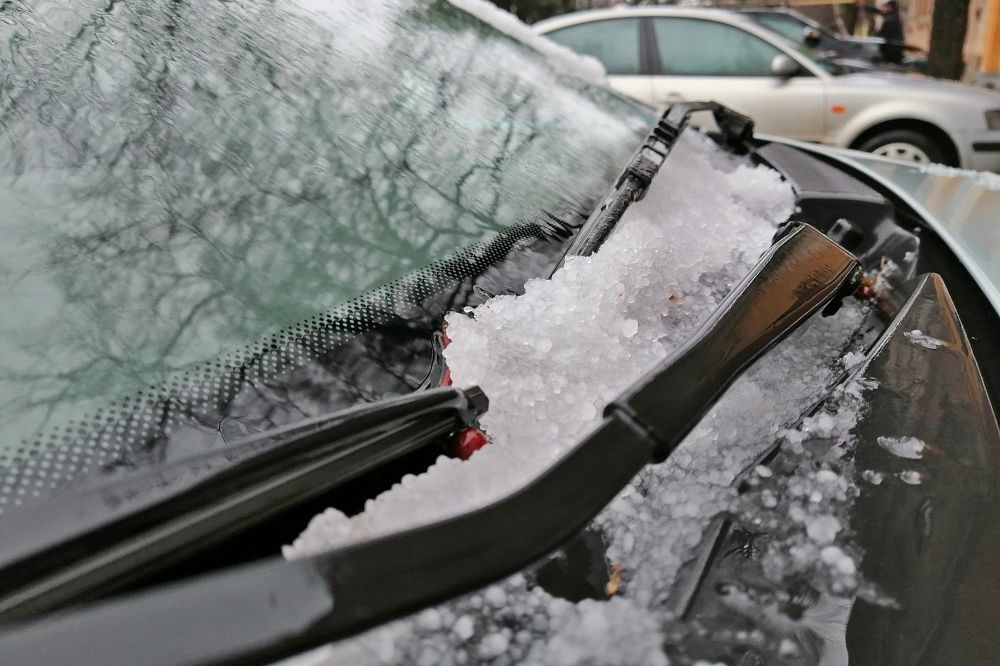 (►) Villámlás, jégeső februárban:  a Ciara Halasra érkezett