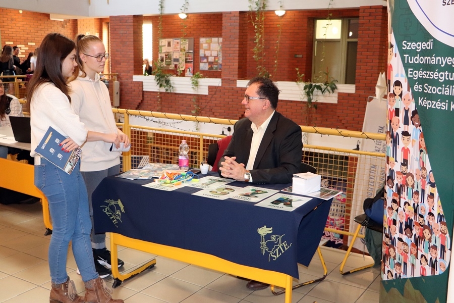 Felsőoktatási bemutató a Bibóban