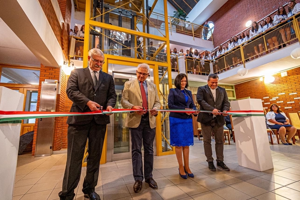 Akadálymentes lett a Bibó István Gimnázium