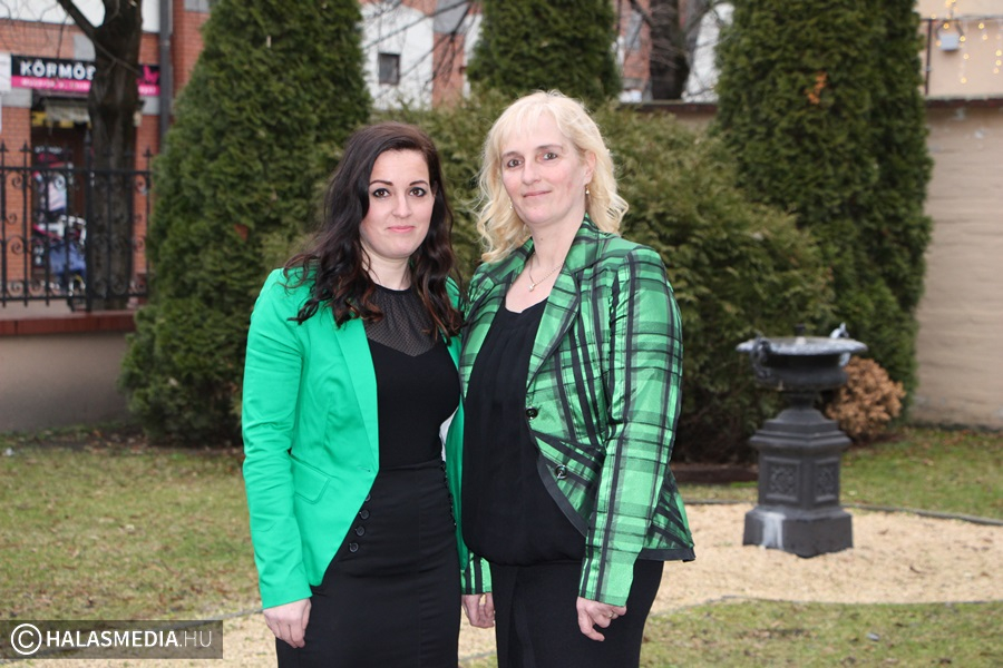 Duó széles skálával