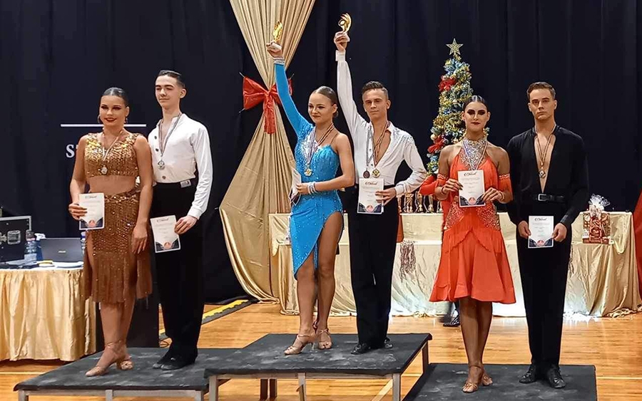 Versenytáncos aranyak Csongrádról