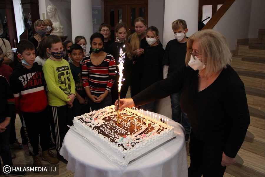 Bábos nap jubileummal