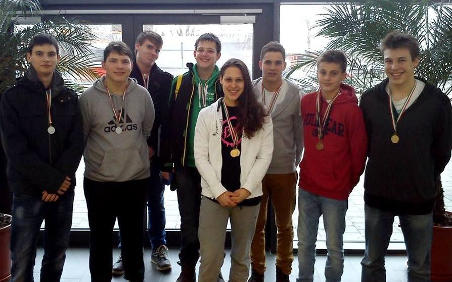 Remekeltek a bibós úszók