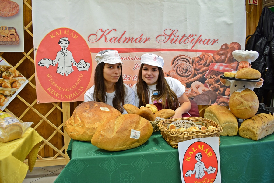 Kenyér világnapja a Váriban