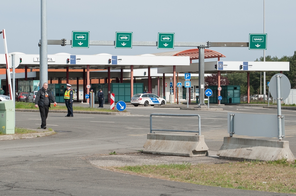 Tényleg igaz: crackpipát és fehér port rejtett el a testében a brazil nő
