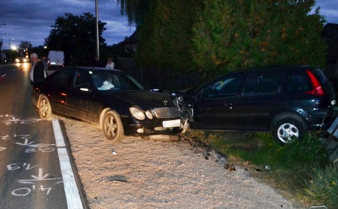 Frontális ütközés, egy sérülttel