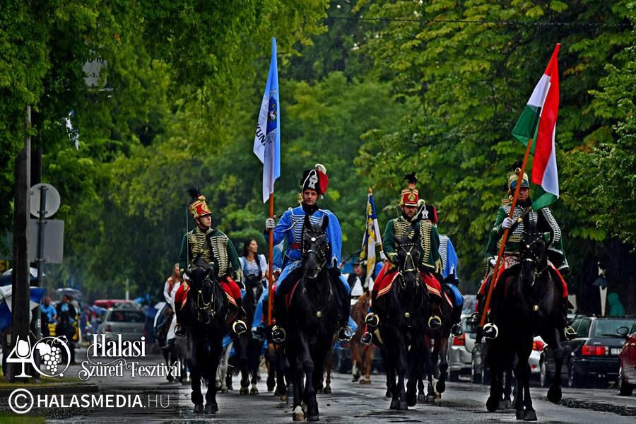 Hősies 40. szüreti menet (galéria)