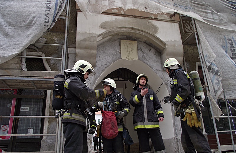 (►) Tényleg tűz volt a városházán?