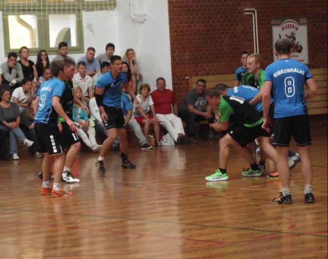 Balhés meccset nyertek a fiúk (videóval)