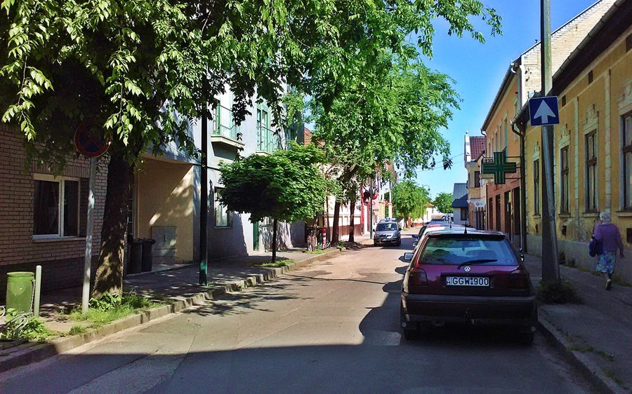 Vigyázzon, honnan hajt be az Eötvös utcába!