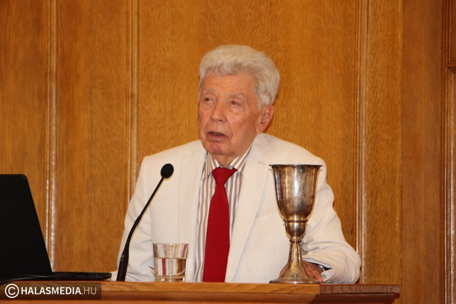 Halastól Venezueláig