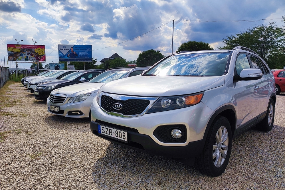 Nehéz helyzetben az autópiac