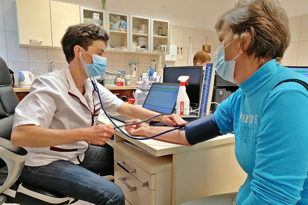 Mikor menjünk és mikor ne menjünk orvosi rendelőbe?