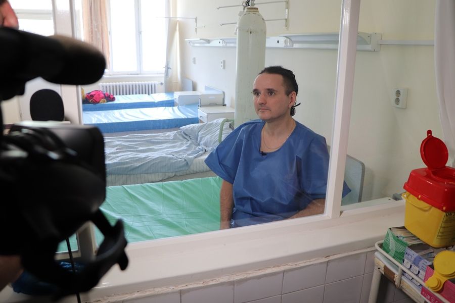 (►) „Szavakkal leírhatatlan fájdalmaim voltak”