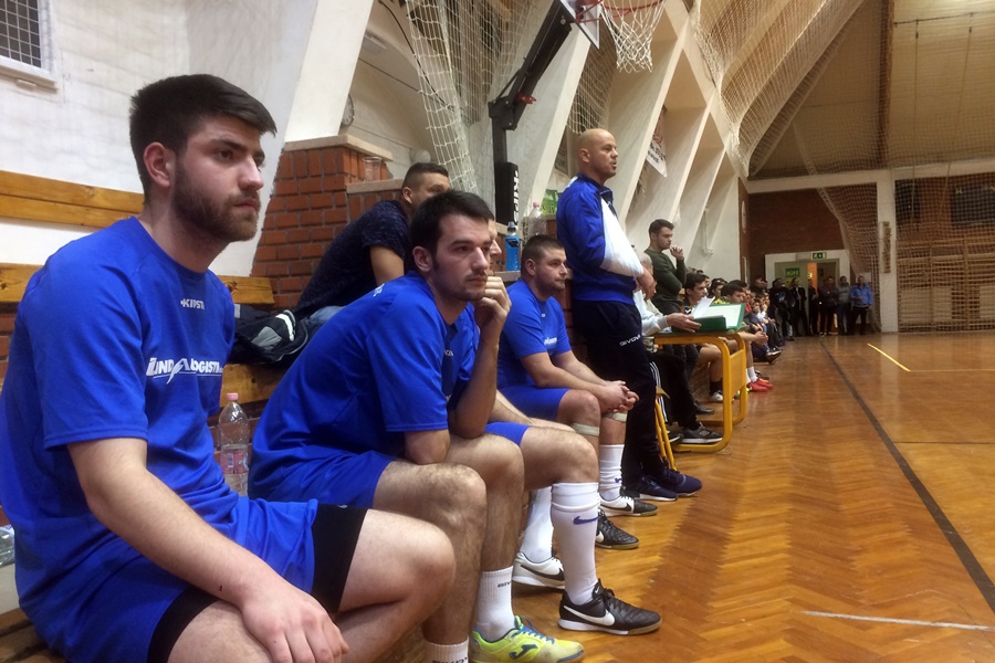 Parázs párharcok a rájátszásban