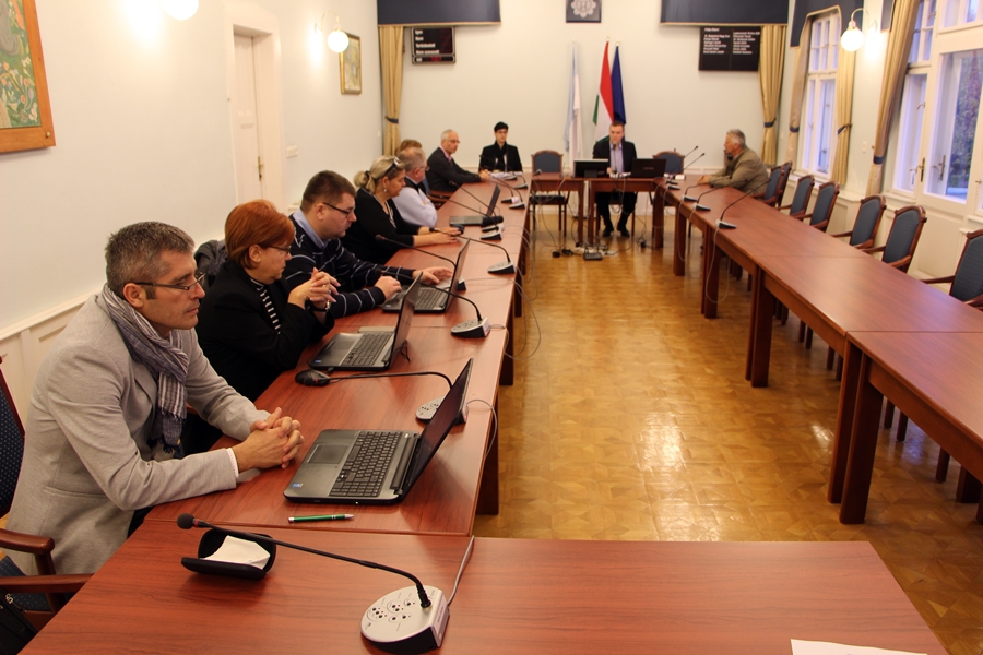 Korai testületi ülés