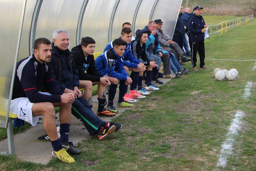 Magabiztosan nyert a Szpari