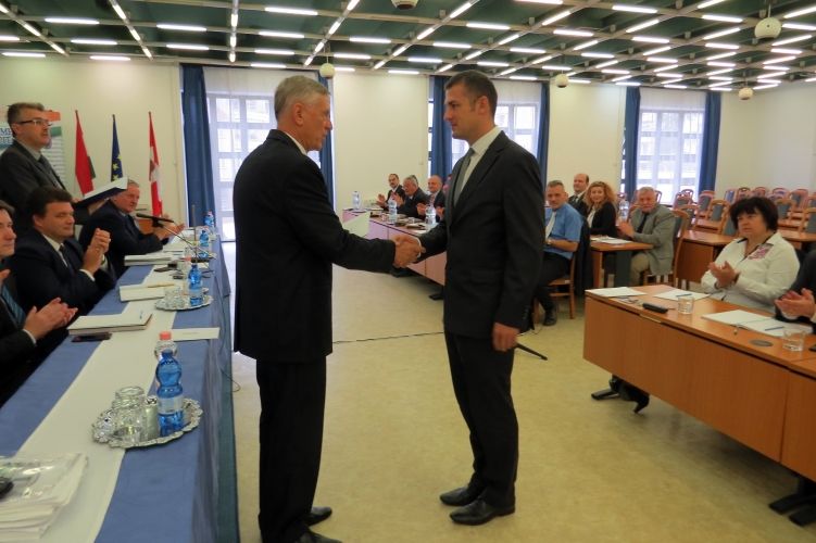 Elismerés két halasi nyomozónak