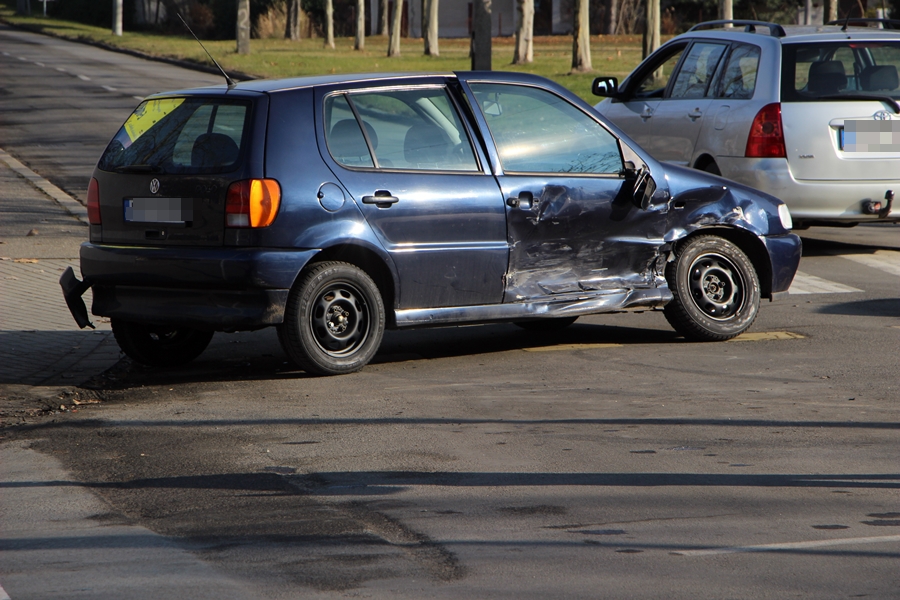 Baleset volt a kórház előtt