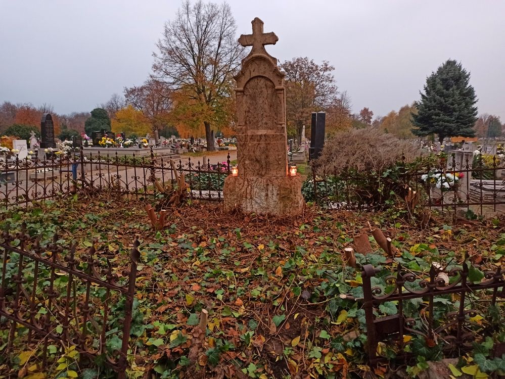 Pásztortűz a Czurda család kriptájánál