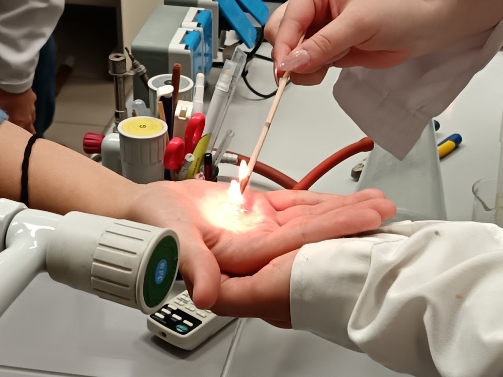 Késő estig kísérleteztek a Kutatók éjszakáján a Sziládyban