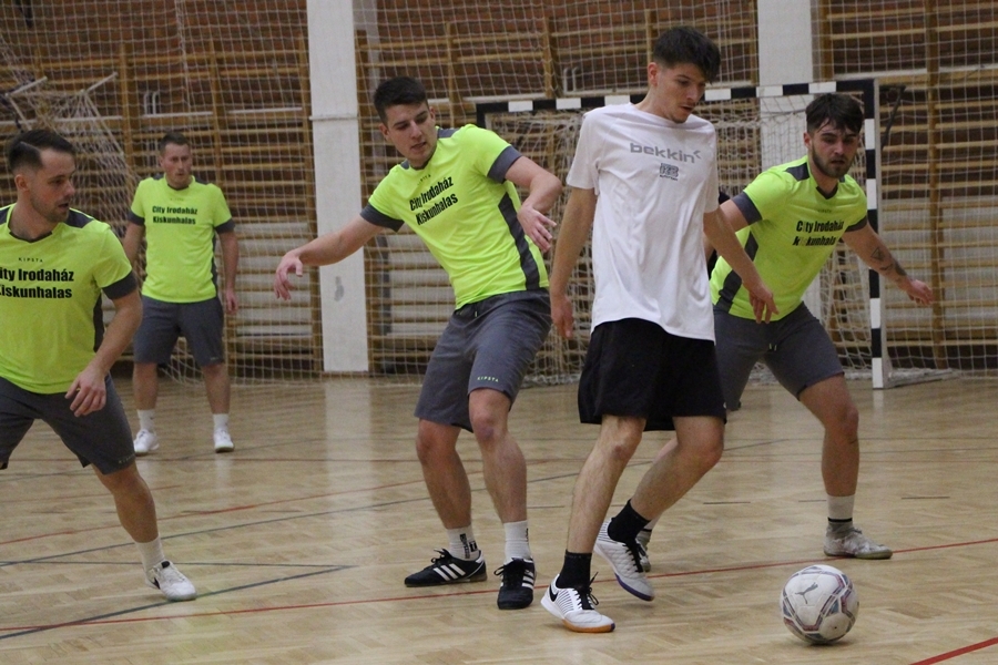 A Tutu két győzelemmel kezdte a rájátszást (galéria)