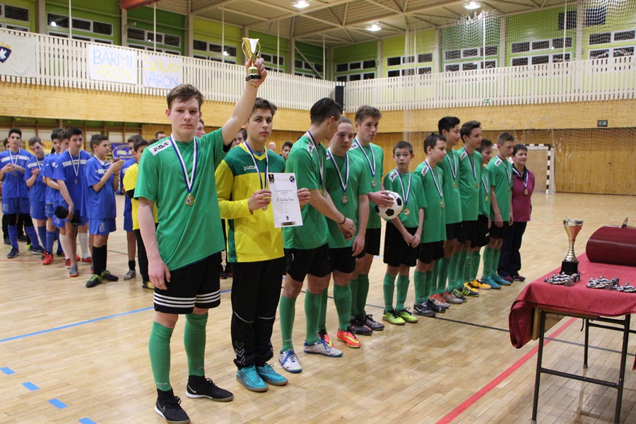 A Felsővárosé az első kupa (galéria)