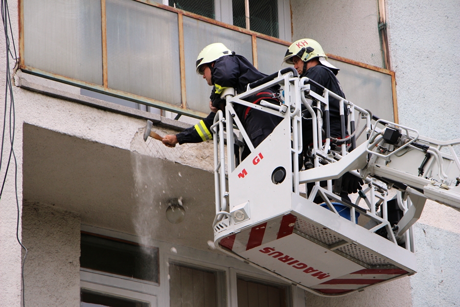 Veszélyes volt a felázott vakolat