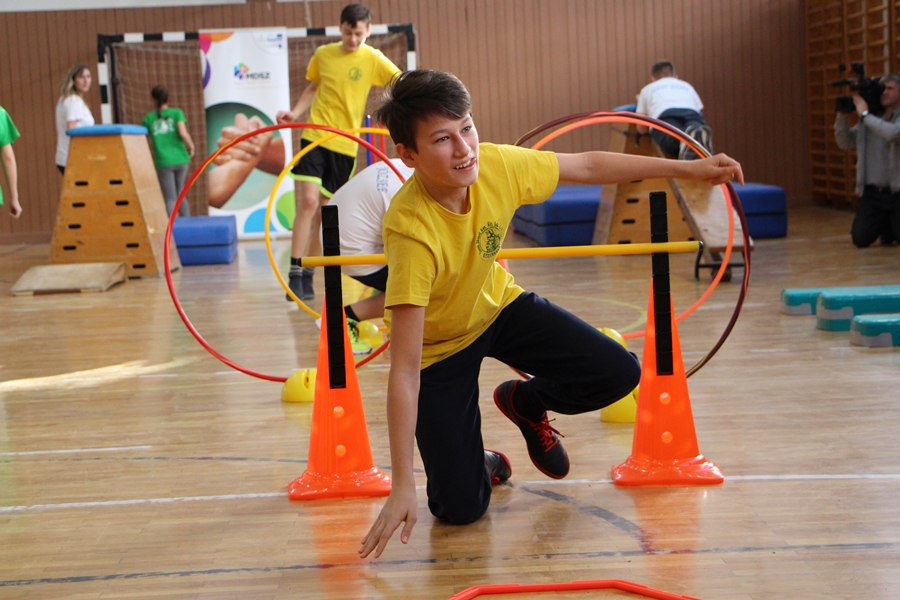 Milliós sportfejlesztés a Szent József-iskolában (galéria)