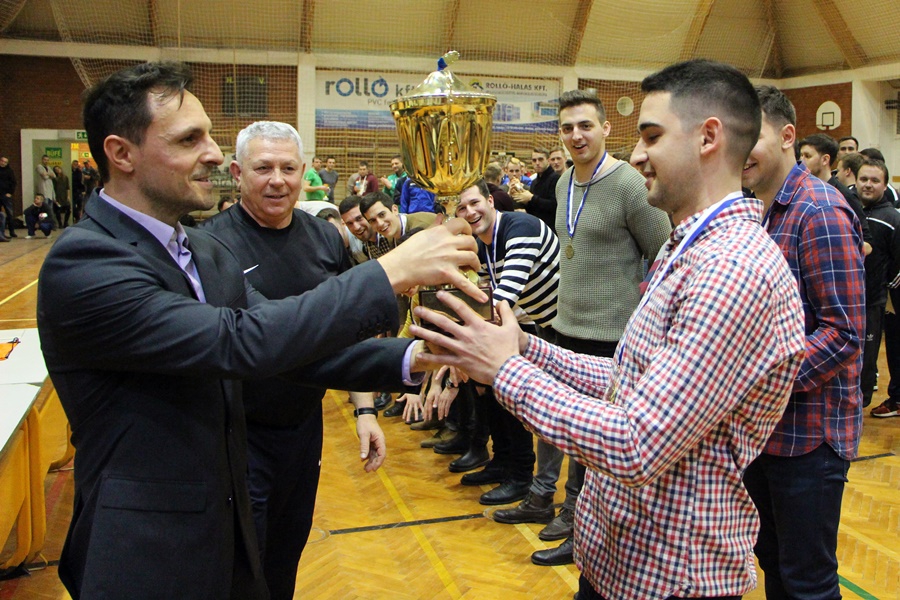 A CorsoVerona-Retro a kispálya bajnoka (galéria)