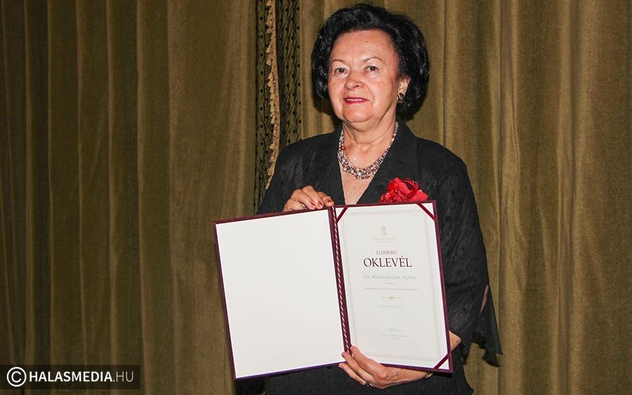 Kvasznicska főorvosnő miniszteri elismerése