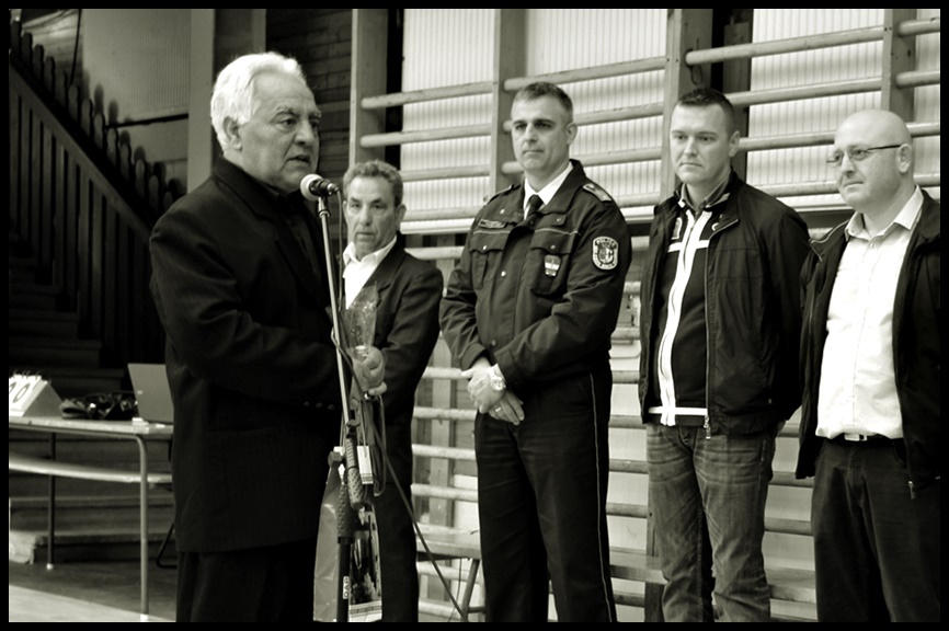 Elhunyt Rostás László