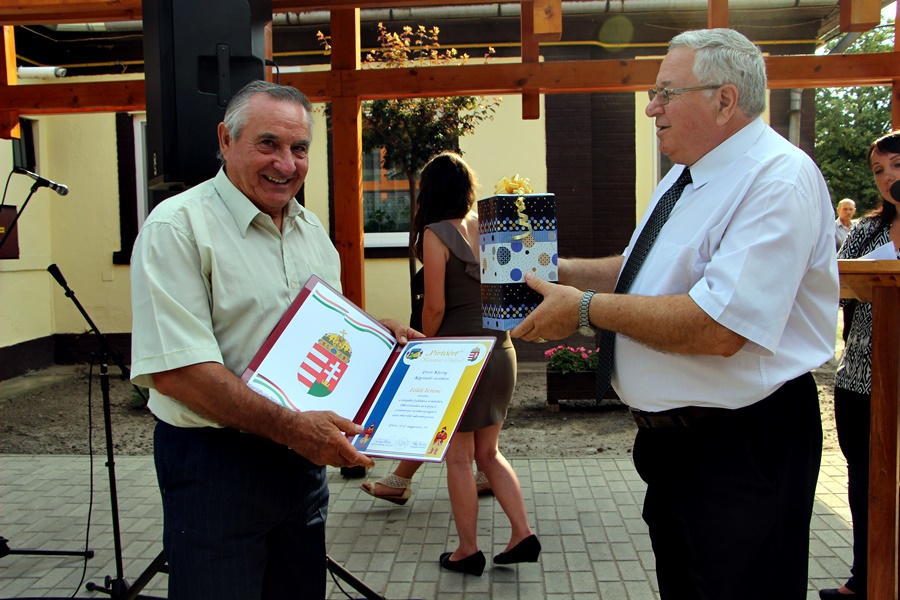 Pirtó a születésnapját ünnepli (galériákkal)