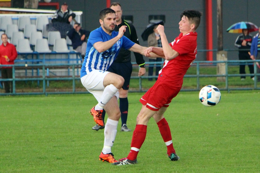 KFC: döntetlen Tiszaszigeten